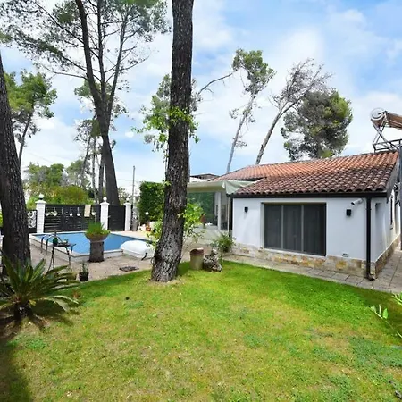Vila Eless Villa
