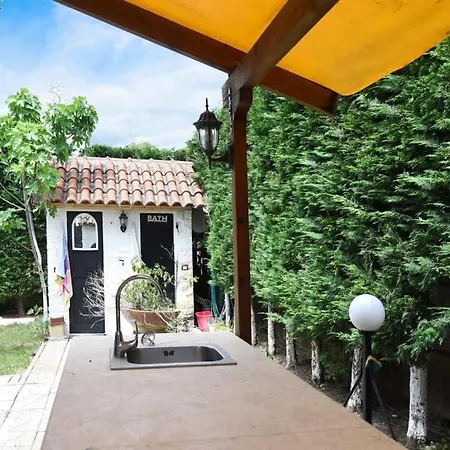 Vila Eless غوليم